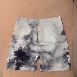 Dual Wolf Everson Seamless "Huxley" Shorts in Cactus Gray V2 Ghost Clouds